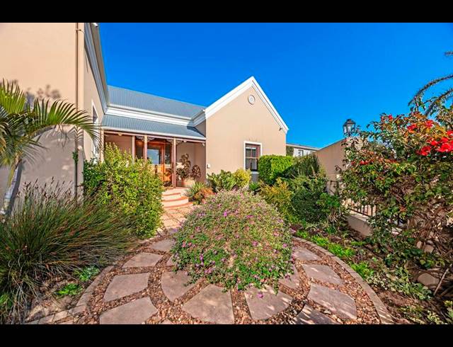 4 BEDROOM HOUSE FOR SALE IN VIERLANDEN